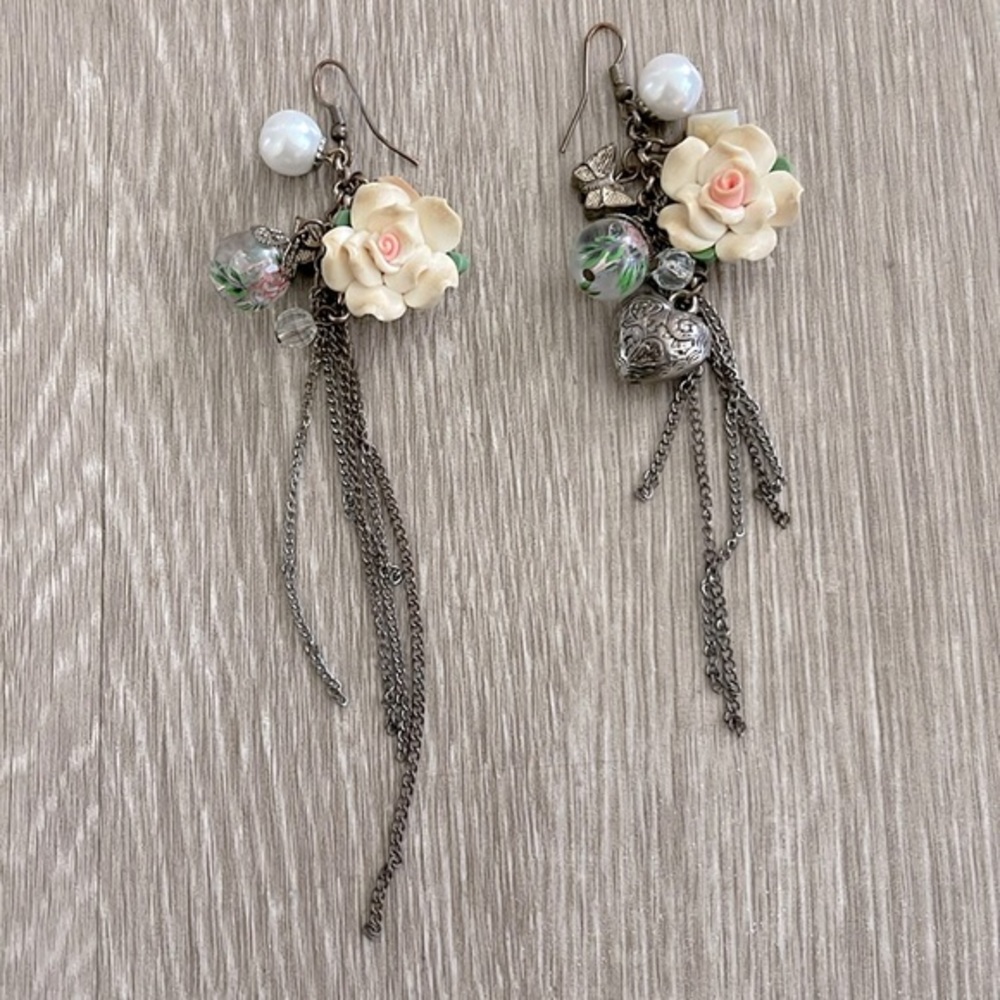 Betsy Johnson Vintage Flower and Crystal Earrings Womens